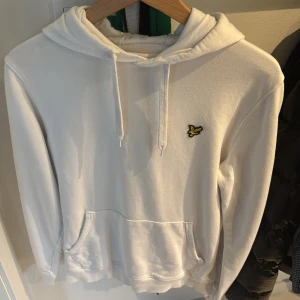 Lyle & Scott Hoodie - Säljer pga att jag inte använder den