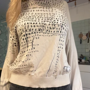 Carin Wester tröja - Fin tröja från carin Wester i storlek xs. Skriv om du har frågor❤️
