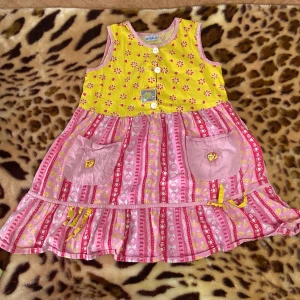 Klänningen  - Jätte fin och gullig klänning för barnen!