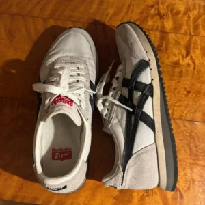 Sneakers - Skitsnygga skor från onitsuka tiger💕💕