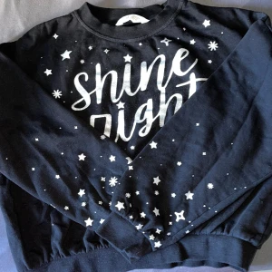 Mjuk och skön tröja.  - Mjuk och skön tröja från H&M Storlek 158/164 För barn/unga