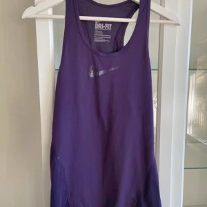 Träningslinne - Träningslinne från Nike 