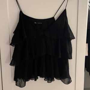 Zara topp - Används få gånger, i bra skick!