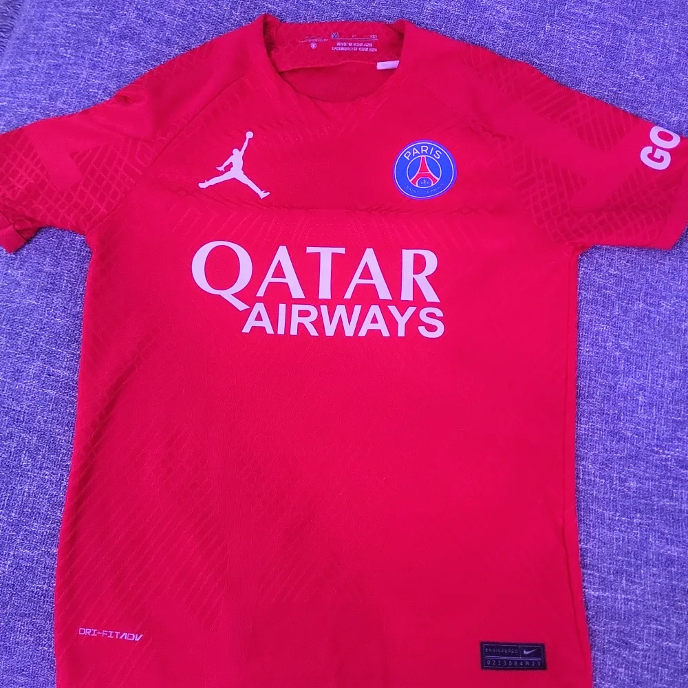 Psg tröja helt ny.. Sportswear.