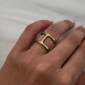 Edblad ring  - Ring från Edblad, knappt använd. Köpt för 349 säljer för 169 