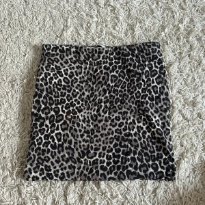 Leopard kjol - Leopard kjol från hm 
