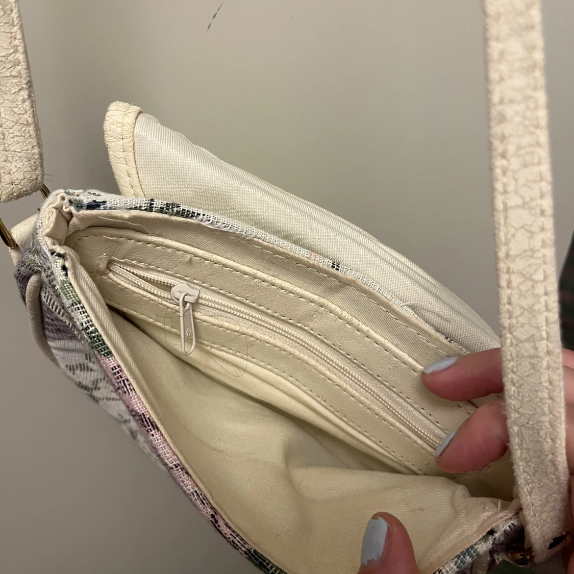 Blommig väska  - 91