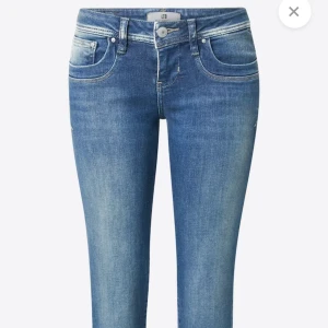 Ltb jeans valerie - Säljer dessa helt nya ltb jeansen, för dem inte va min stil, helt nya, nypris 915kr