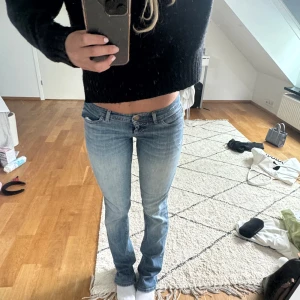Lågmidjade jeans - Lågmidjade fina jeans