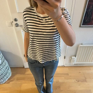 Randig t shirt  - Använd men mycket bra skick