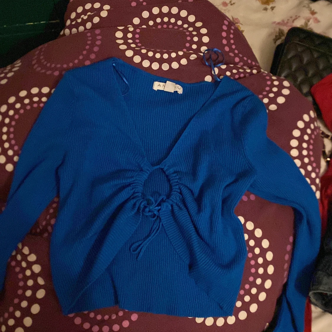 Blå tröja  - 90