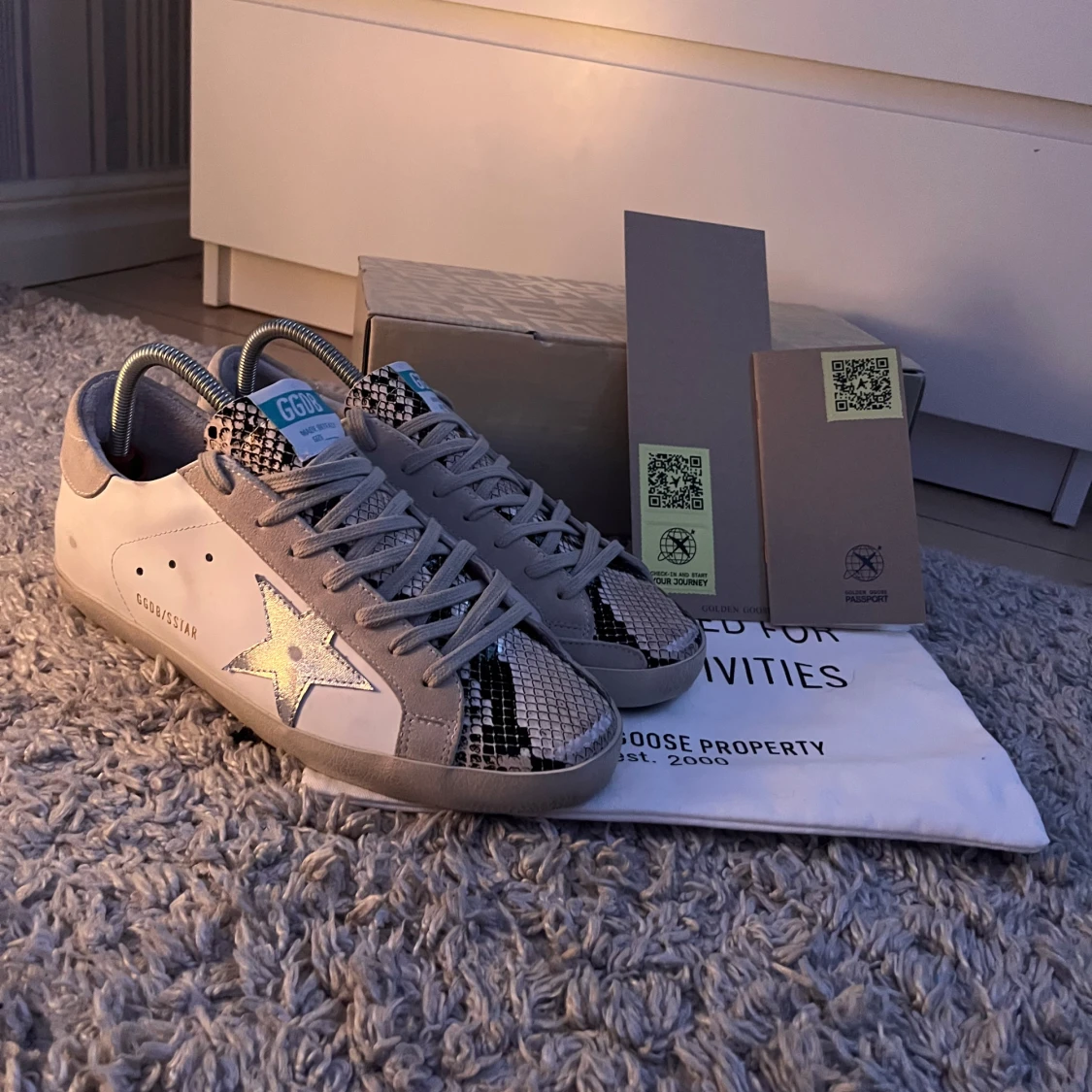 Golden Goose sneakers med ormskinnsmönster