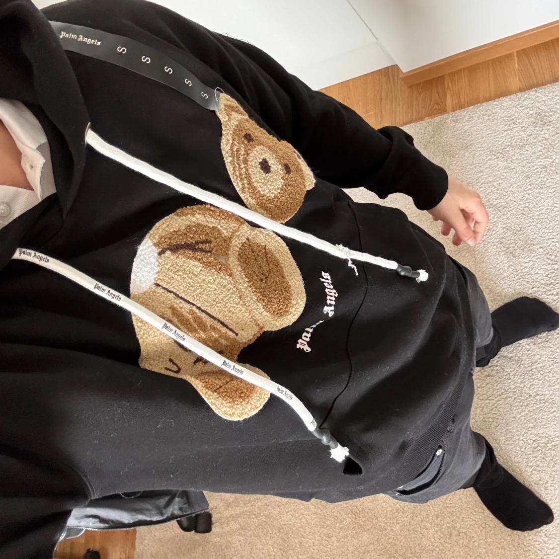 Svart hoodie med nallemotiv från Palm Angels - 2