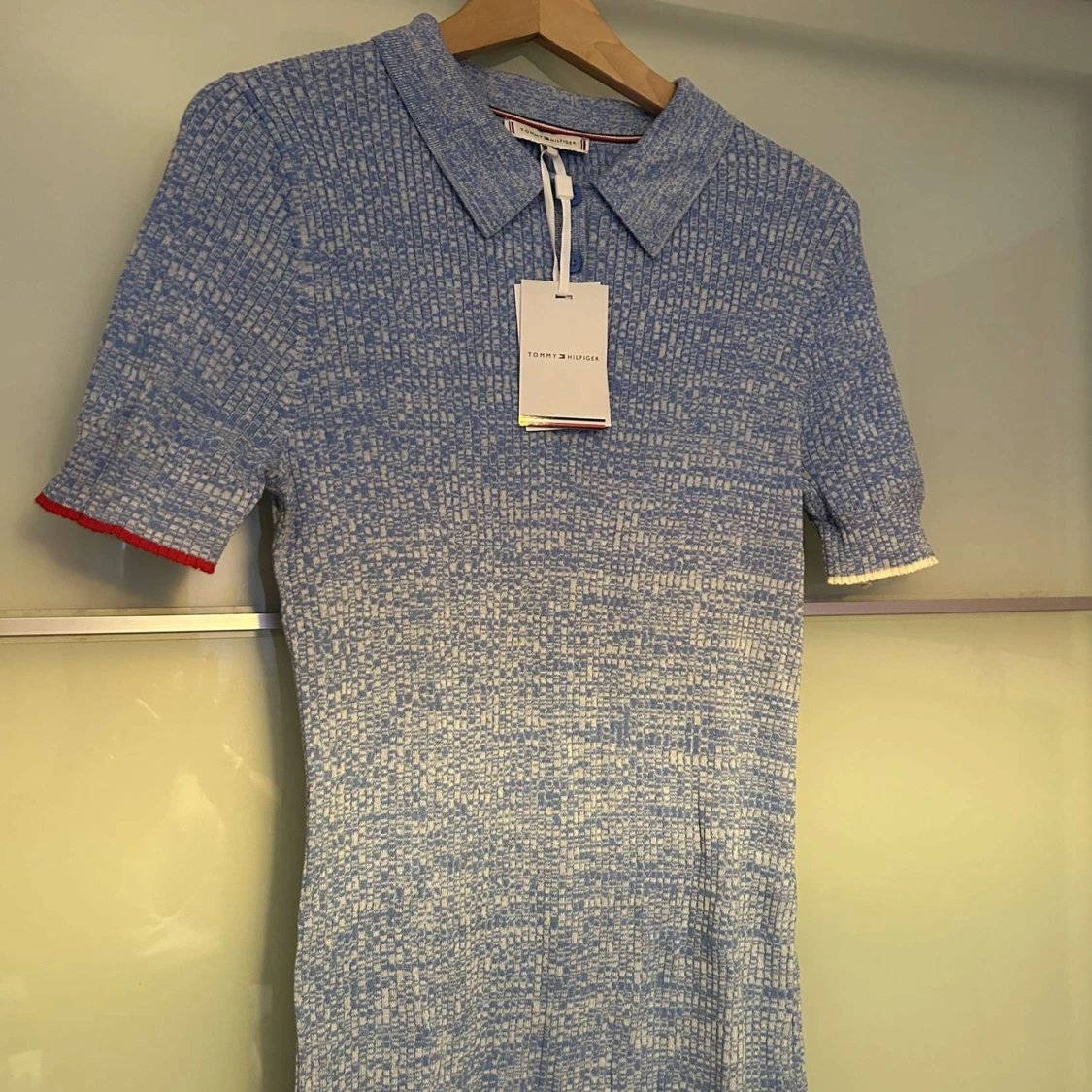 Blå klänning från Tommy Hilfiger