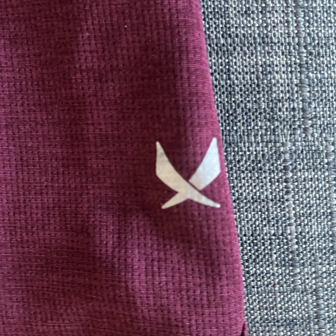 Vinröda träningsshorts från SOC - 2