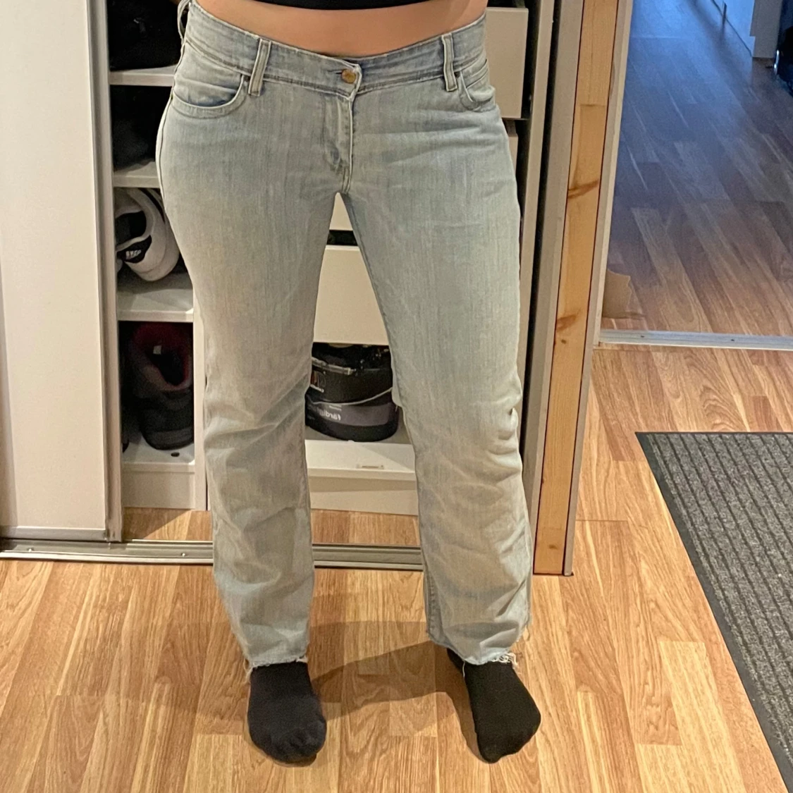 Ljusblå jeans från Levi's lågmidjade med bootcut