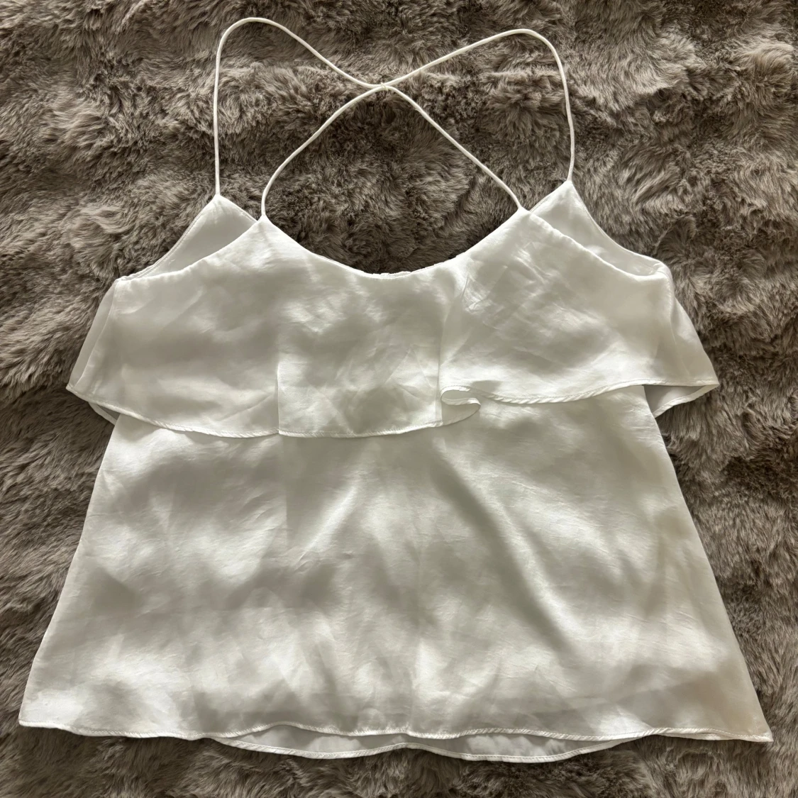 Vit ärmlös topp från Gina Tricot - 91