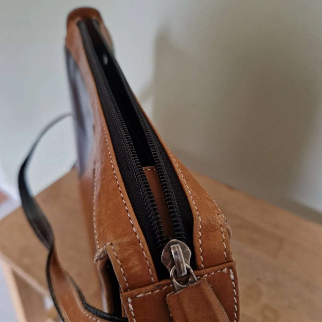 Vintage -Svart och brun axelväska med dragkedja (YSL - Osäker på äkthet!) - 92