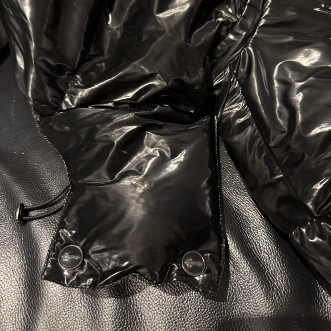 Svart pufferjacka från Trapstar - 93