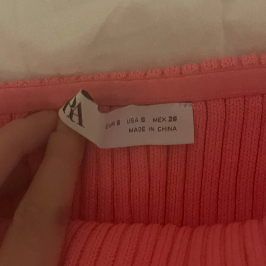 Ribbad rosa tubtopp från Zara - 90