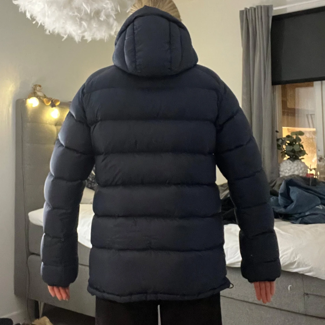 Mörkblå dunjacka från Peak Performance - 91