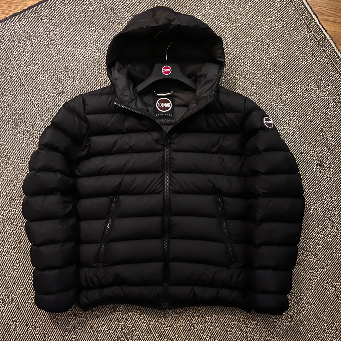 Svart dunjacka från Colmar - 93