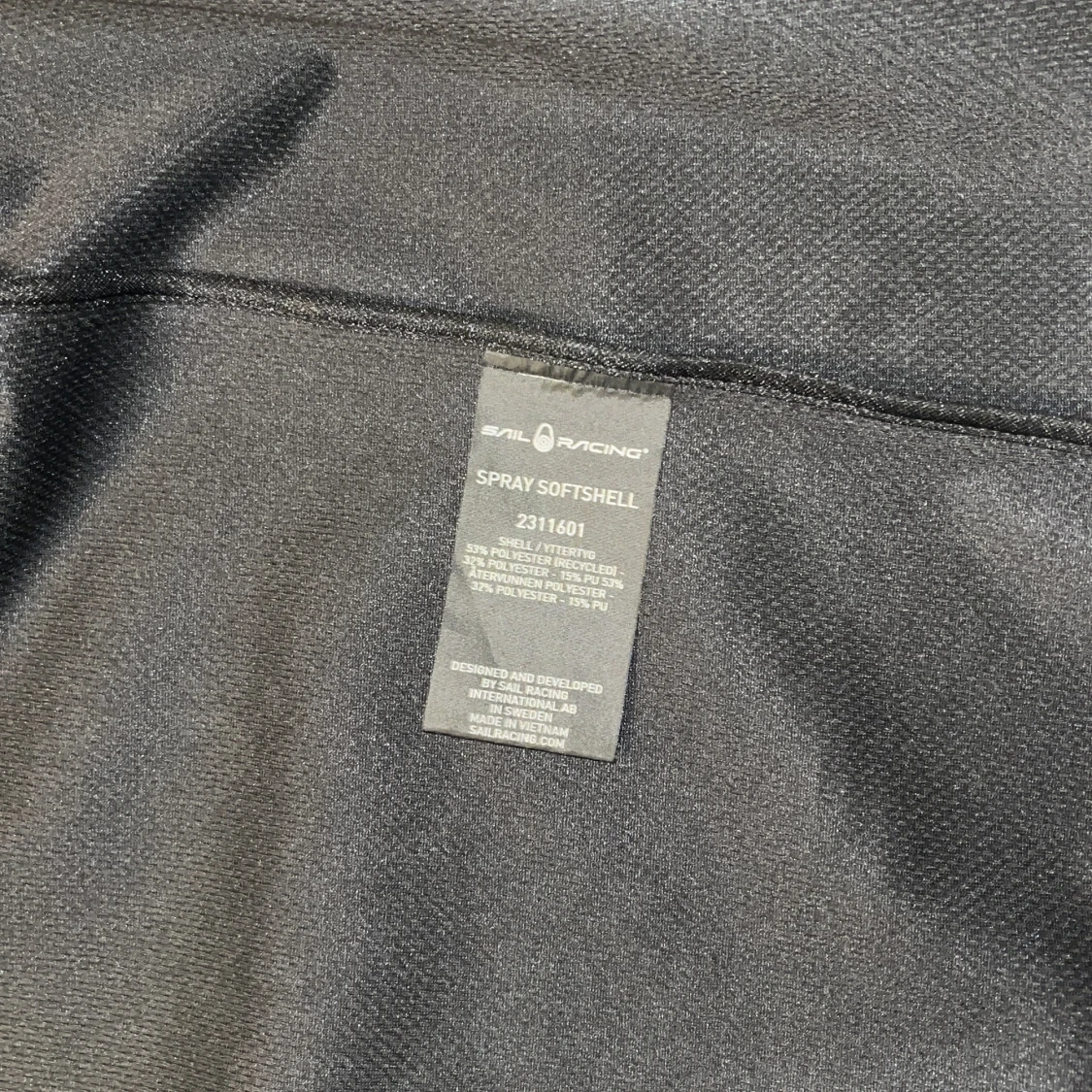 Svart softshelljacka från Sail Racing - 91