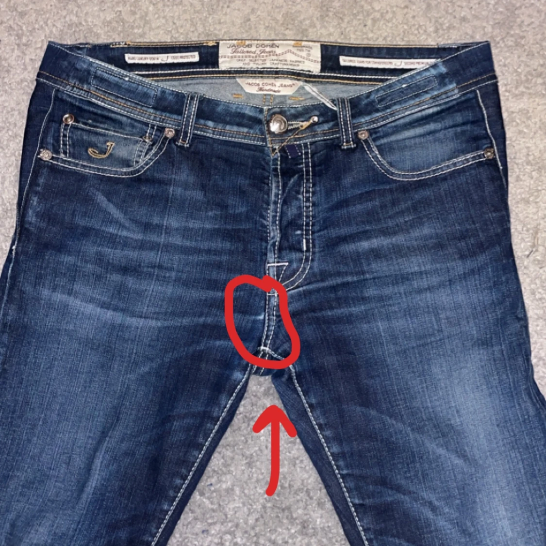 Mörkblå jeans från Jacob Cohen - 92