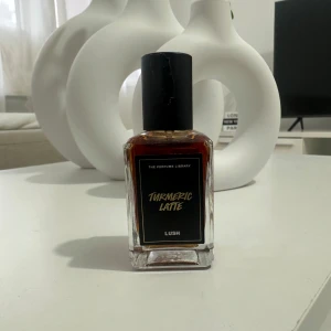 Turmeric latte  - Från lush en höstig och vintrig parfym nästan full 