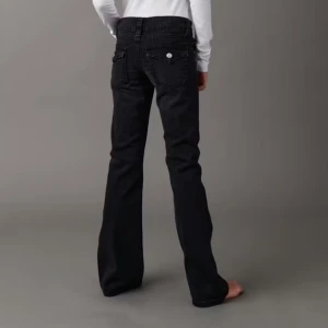 Lågmidjade bootcut jeans - Svarta lågmidjade jeans från Gina Tricot i storlek 170!💕