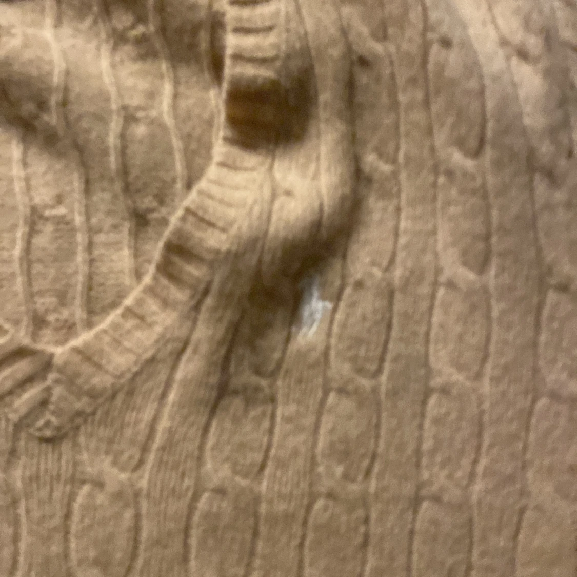 Beige kabelstickad tröja från Ralph Lauren Sport - 91