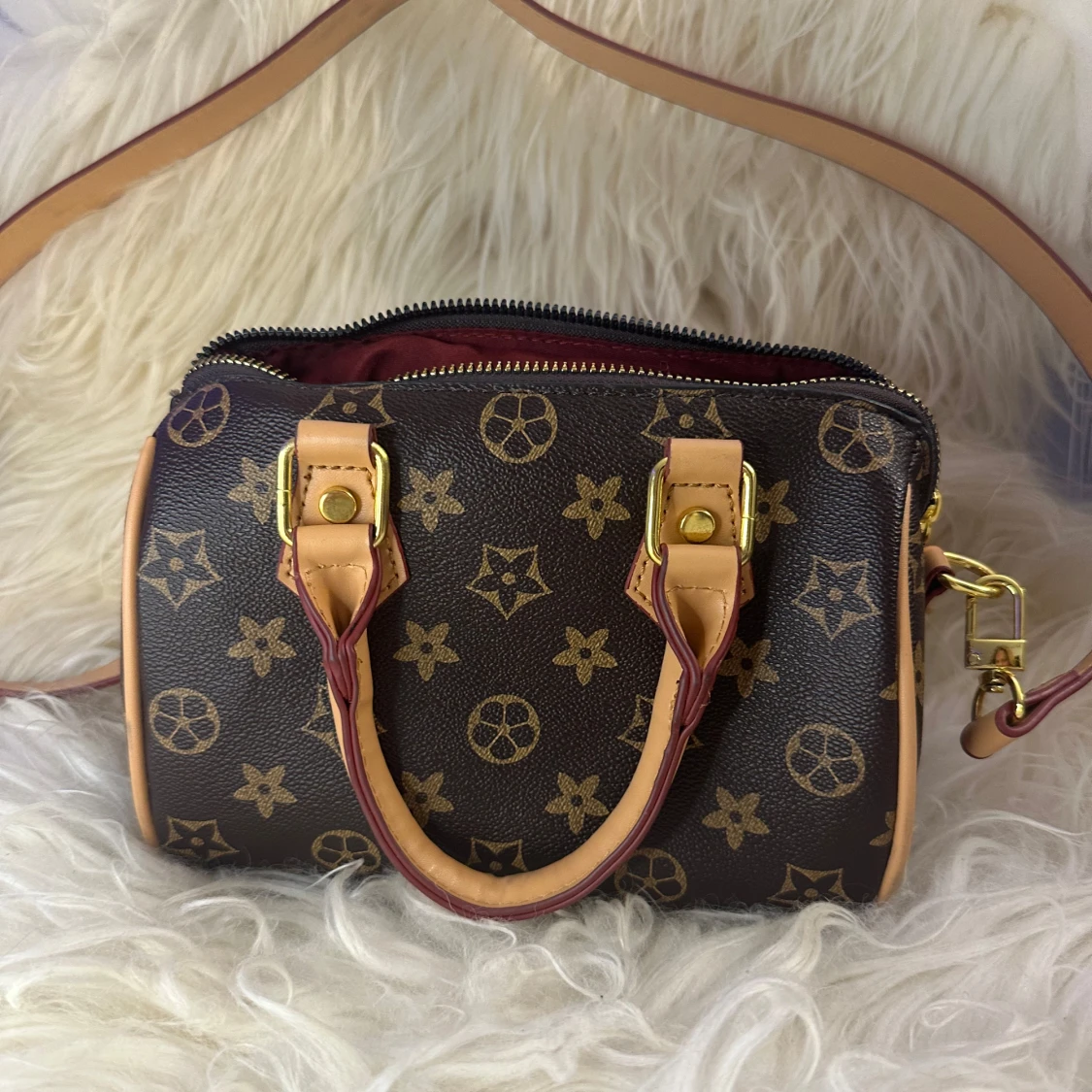 Brun mönstrad axelväska - 1