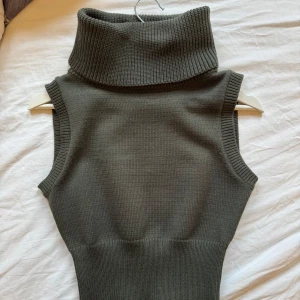 Zara topp - Säljer denna topp från Zara🩷🩷