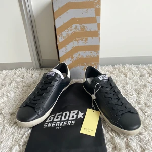 Golden goose skor - golden goose skor skriv vid frågor eller intresse🤝