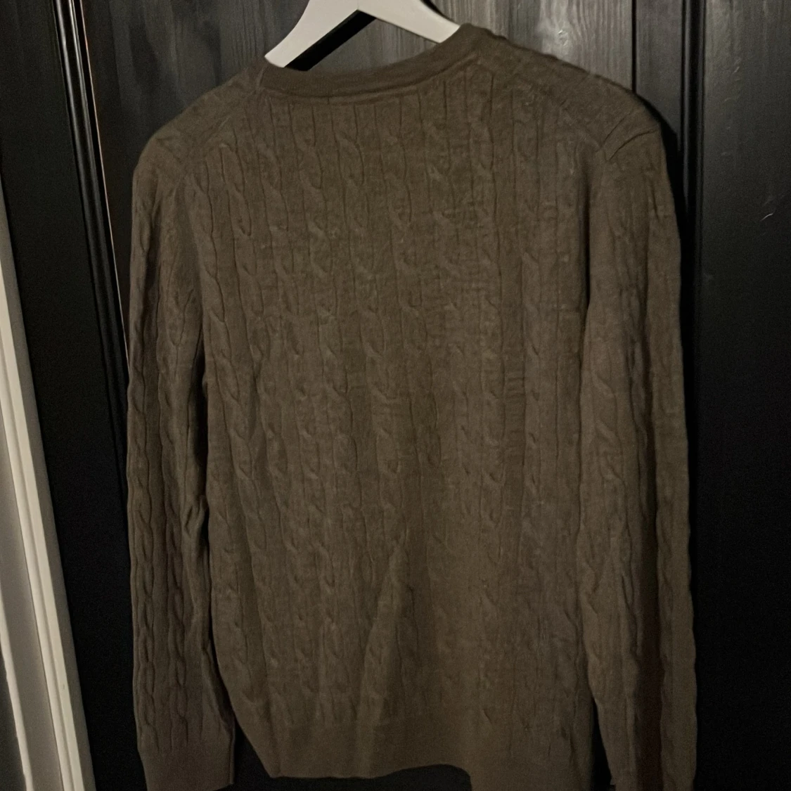Brun kabelstickad tröja från Morris - 1