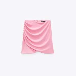 Kjol zara - Draperad kjol i bra skick