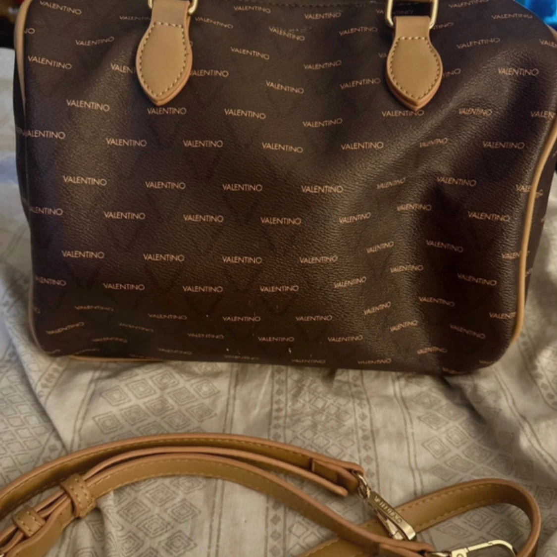 Brun axelväska från Valentino - 2