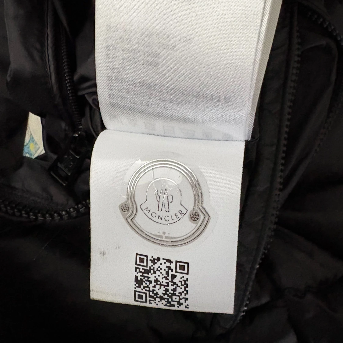 Svart dunväst från Moncler - 2