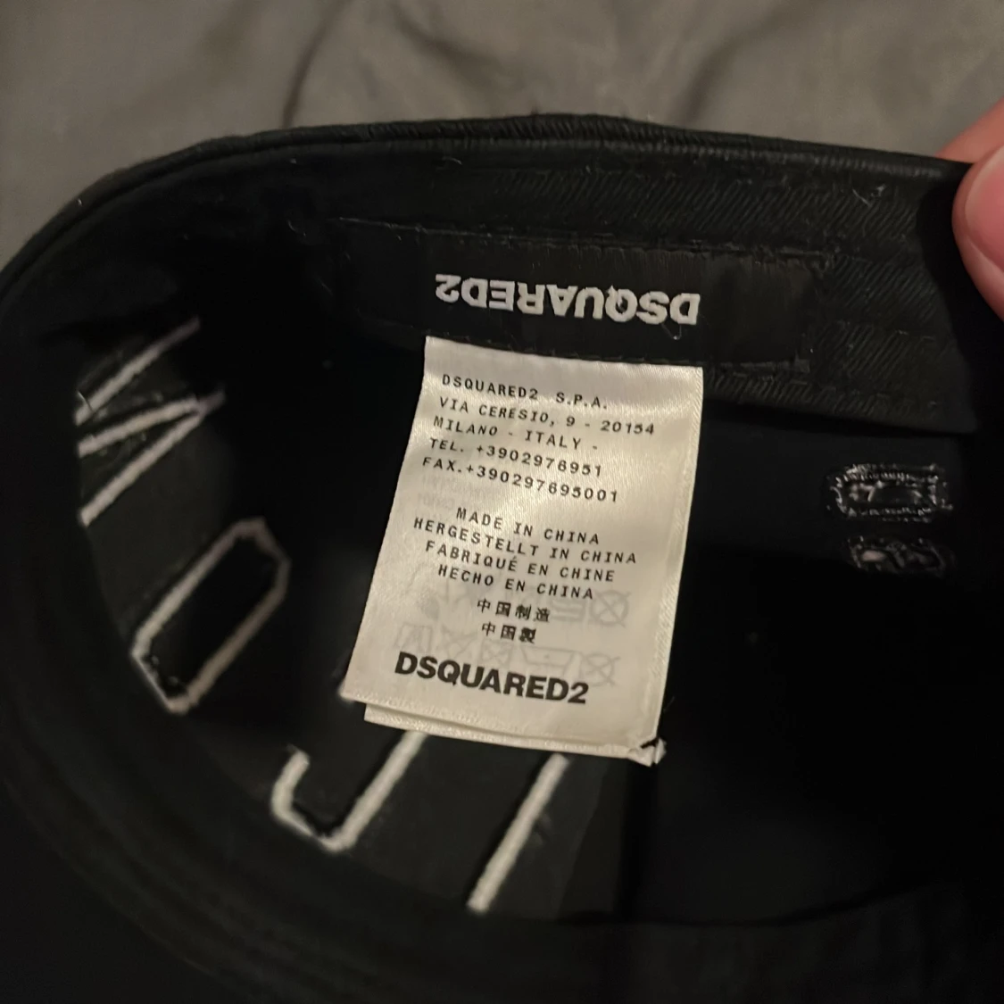 Svart keps från Dsquared2 - 3