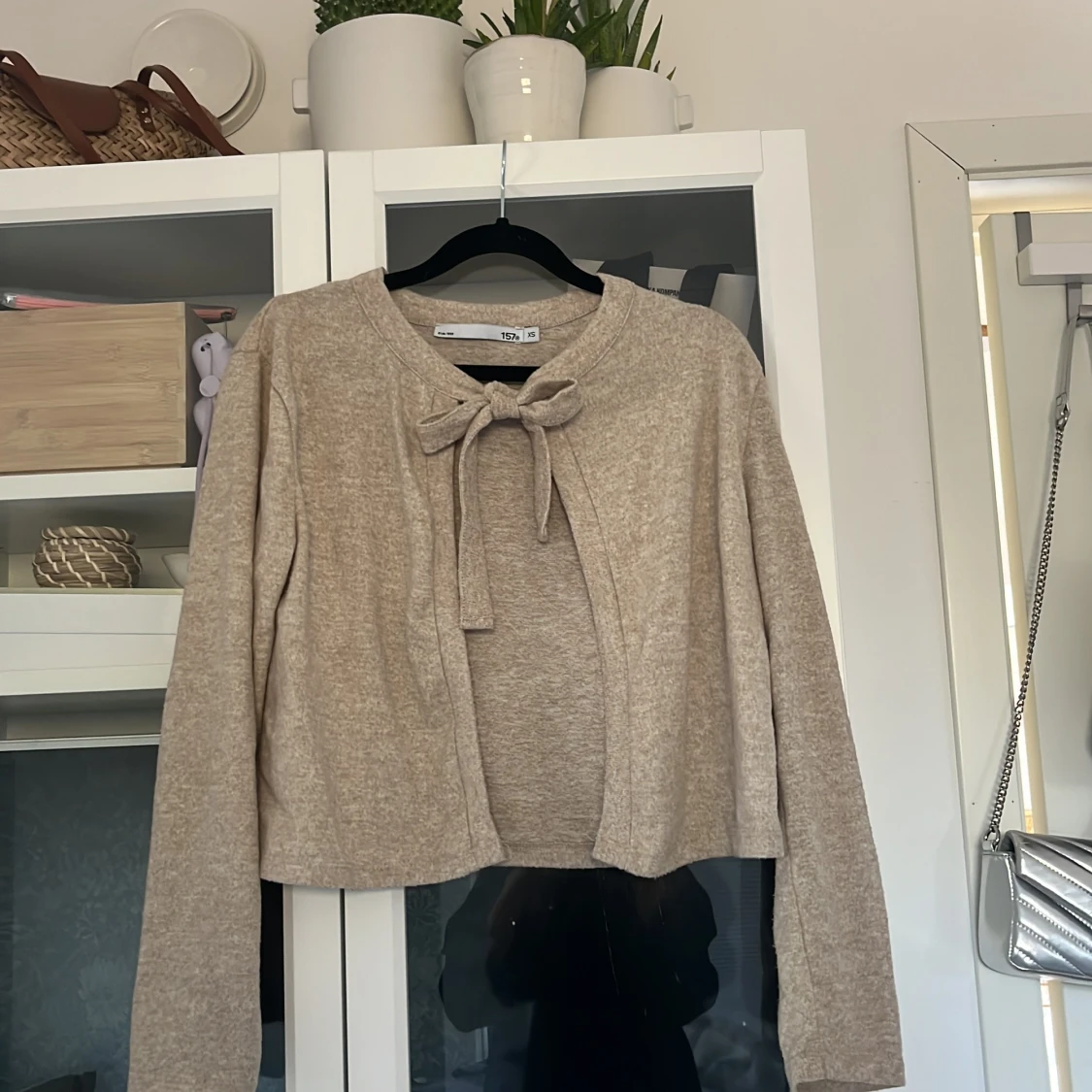 Beige kofta från 157