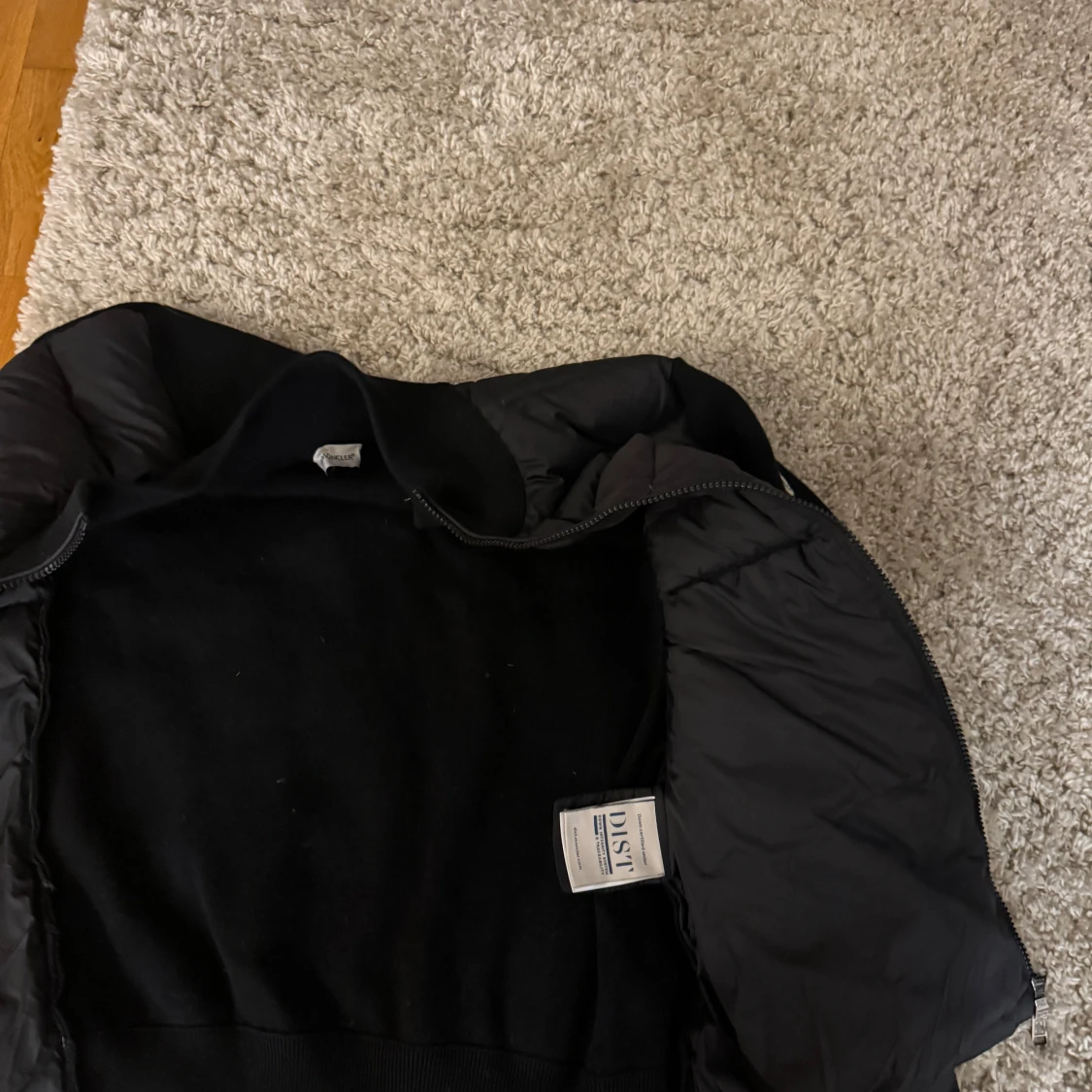 Svart quiltad jacka från Moncler - 91