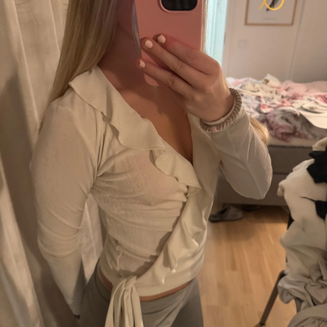 Vit volangtopp från Nelly - 91