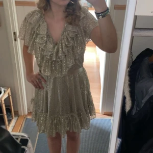 Ida sjöstedt dress - Selling this lovely dress. worn only once at graduation.