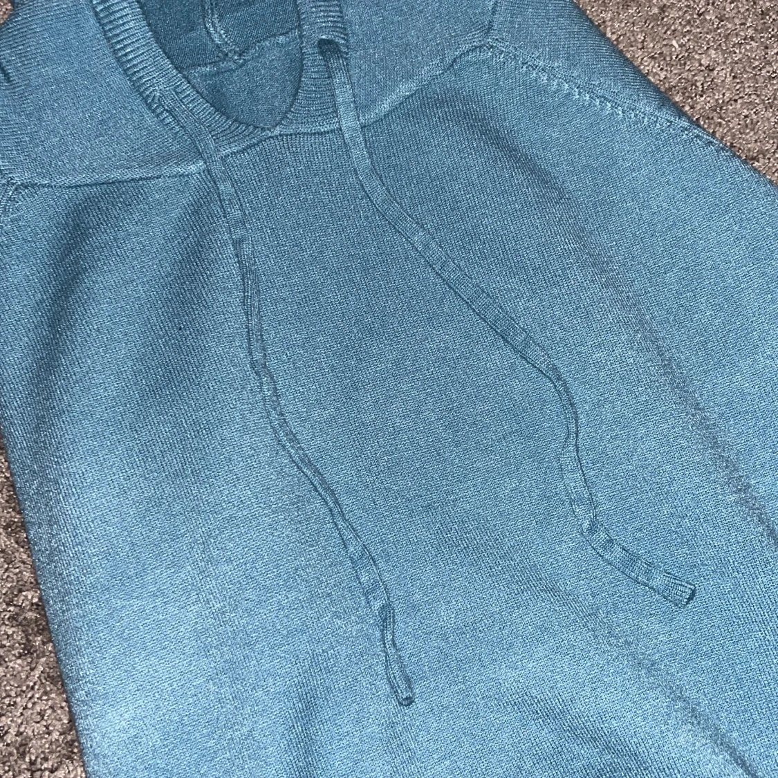 Blå merinoull hoodie - 91