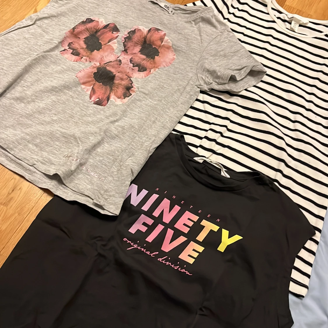 Samlingspaket med sex t-shirts - 75