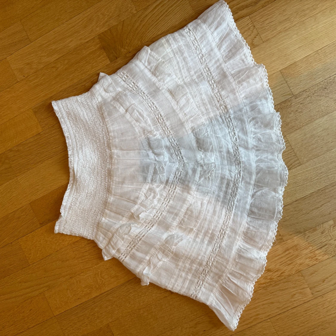 Vit kjol från Neo Noir - 90