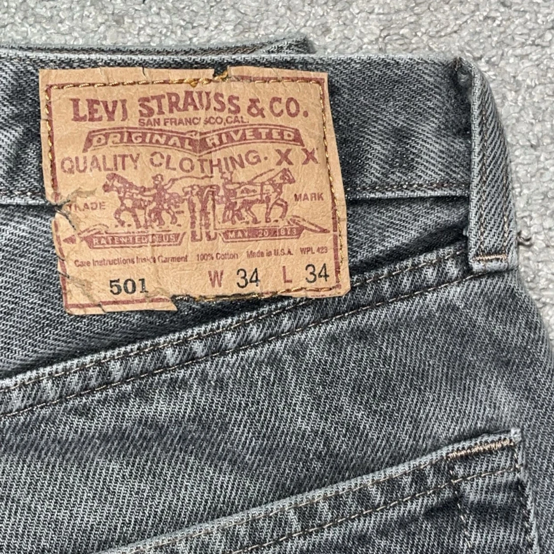 Grå Levis 501 jeans - 92