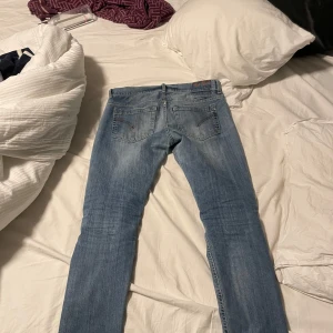 Dondup jeans w33 - Säljer dom för jag inte har fått så mycket användning på det senaste. Hör av er om det är något ni undrar😊