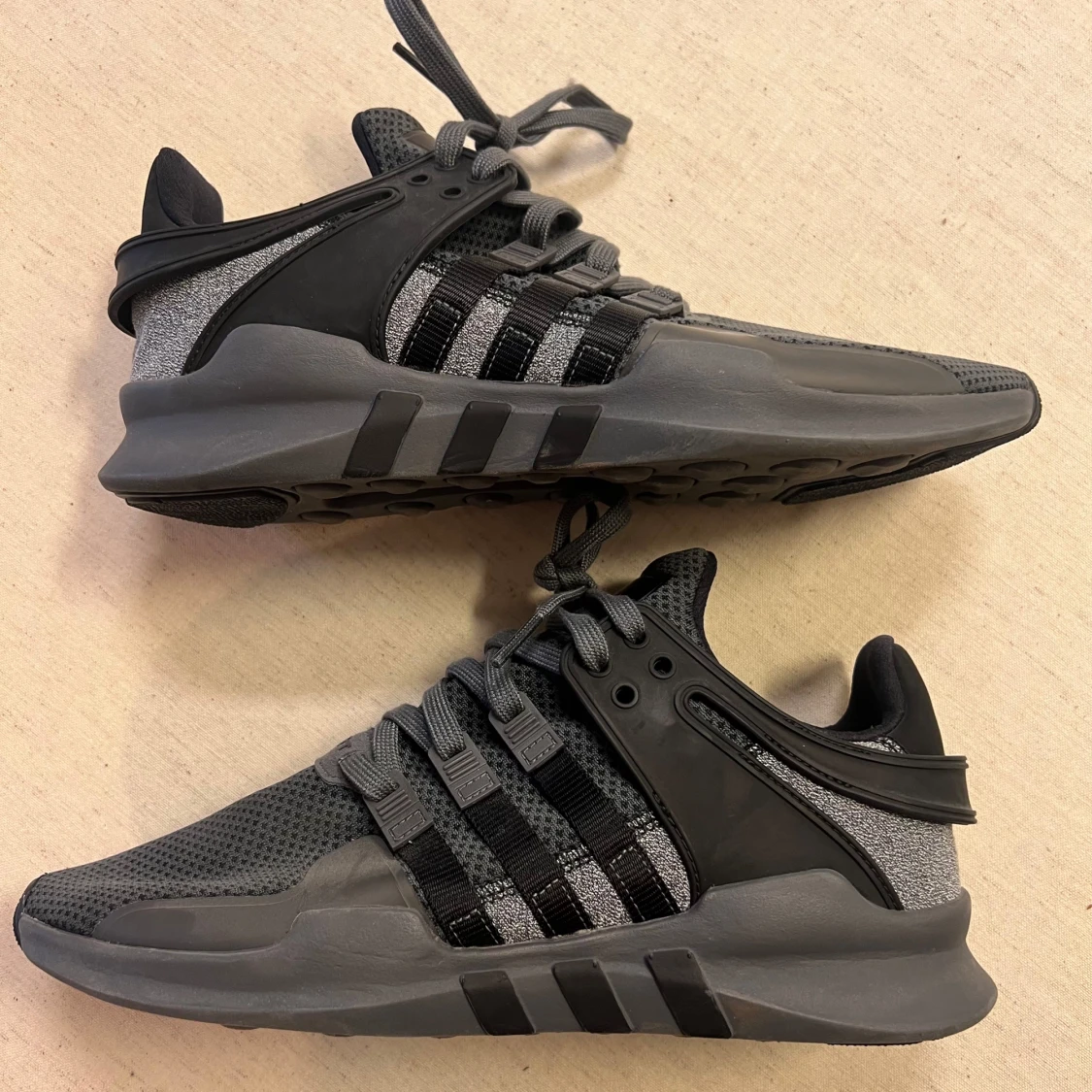 Adidas skor storlek 43 1/3