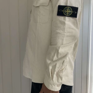 Stone Island  - Storlek M/L. Vid snabb affär kan priset diskuteras.
